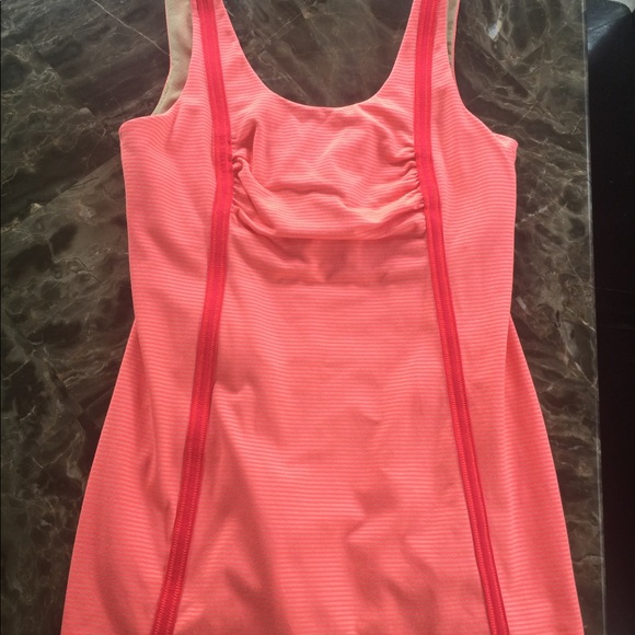 lululemon athletica Tops - Lululemon orange top with piping and ruching.